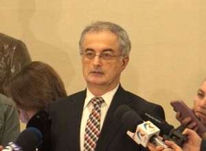 Andronache (PNL) critică AUR pentru absenţa de la votul privind prezenţa militară americană